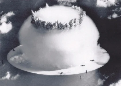 8-atomic-bomb-blast-bikini-atoll-marshall-islands-1946-us-navy.webp