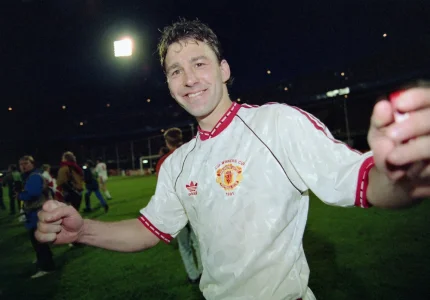 1991-uefa-european-cup-winners-cup-final-manchester-united-and-barcelona.webp 1991-uefa-european-cup-winners-cup-final-manchester-united-and-barcelona.webp