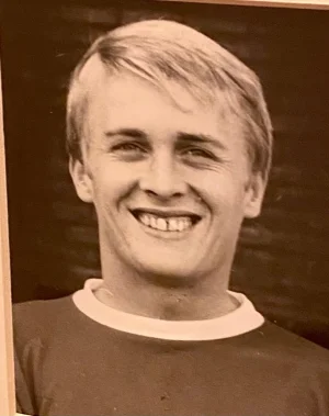 Dave-Powell-younger-player-BW.webp