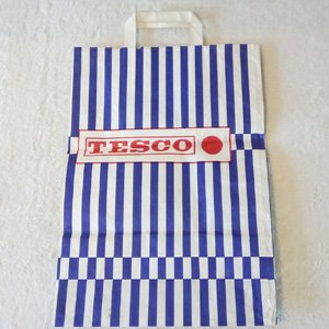 lrd3938-vintage-1970s-paper-carrier-bag-seventies-tesco-2-b.jpg