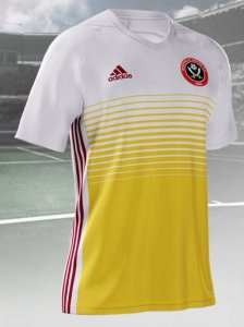 Away top.JPG