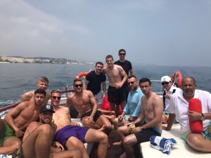 DEnhd8iW0AEJXpg.jpg large.jpg