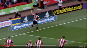 Blades_3-1_Derby_-_match_action_-_YouTube_-_2017-08-27_16.32.33.png