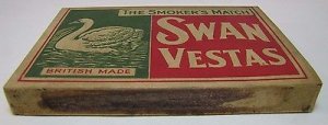 Old-Large-Swan-Vestas-Matchbook-Match-Box-Holder-_1.jpg