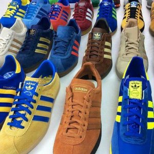 90463c58ce0fdeb08834b40017fecef1--adidas-originals-trainers.jpg
