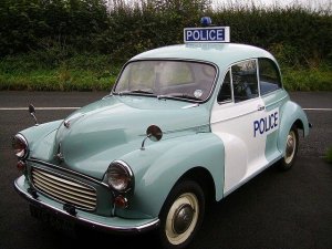73bae2c10056b595d18234e1af8363af--morris-minor-police-vehicles.jpg