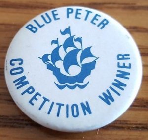 Vintage-blue-peter-badge-in-original-box.jpg