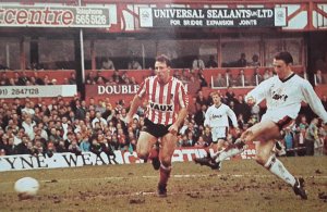 1991March 9th A W 0-1 V Sunderland Roker Park Bryson scores winner Bradshaw looks on.jpg
