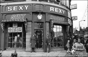 _46395694_sexyrexyshopmodelspinstonest1970s.jpg