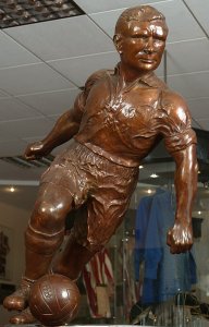50 statue.jpg 50 statue.jpg