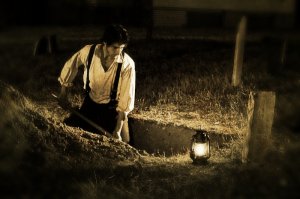 grave-digging.jpg