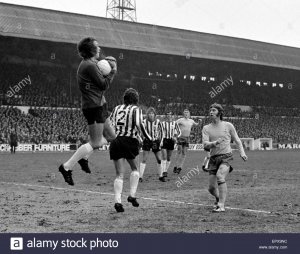 english-league-division-one-match-at-bramall-lane-sheffield-united-EPX9NC.jpg