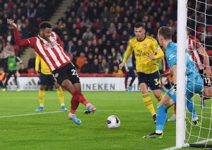 Mousset v Arsenal.jpg Mousset v Arsenal.jpg