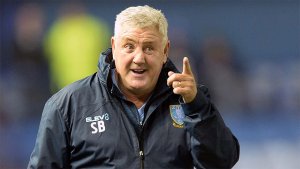 steve-bruce-smiling-pointing-newcastle-united-nufc-1120.jpg