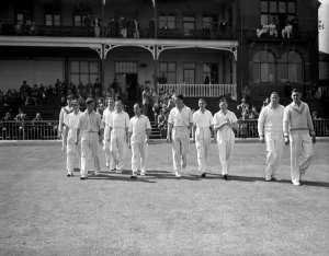 cricket-england-v-australia-services-day-8821255.jpg