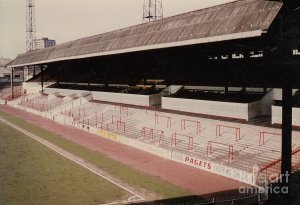 sheffield-united-bramall-lane-john-street-stand-1-1970s-legendary-football-grounds.jpg
