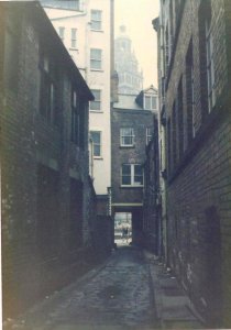 Alley to rear of Orchard St fargate 0185.jpg