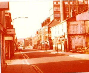 Oct 1976 Division St.jpg