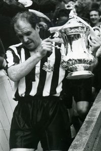 jimmy-scoular-1955.jpg