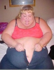 4647922060_fat_woman_zipping_up_pants_1_xlarge.jpeg