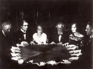 seance.jpg