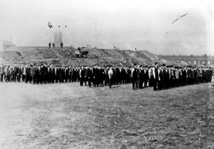 1914 Pals at Bramall Lane.jpg