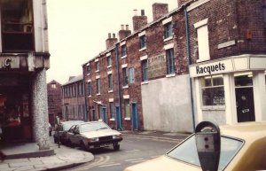 Canning Lane off Division St Dec 1983.jpg