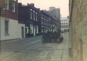 Norfolk Row Mar 1985.jpg
