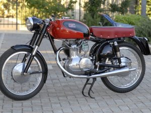 parilla-175-Lusso-Veloce-1_preview-600x450.jpeg