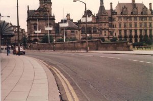 Pinstone St Aug 1985.jpg