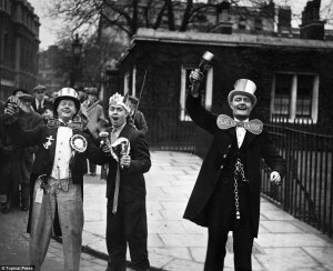 1936-fa-cup-final-sheff-united-fans.jpg