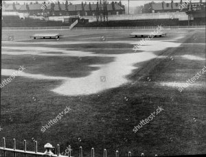 s-a-cricket-ground-bramall-lane-stadium-in-sheffield-south-yorkshire-england-is-the-home-of-sh...jpg
