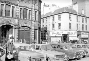 Norfolk St 1960's Junction with Change Alley.jpg