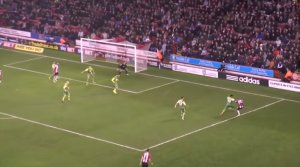 Players in box for crosses3.jpg