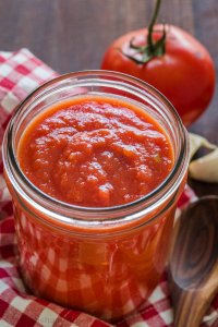 Red-Sauce-For-Pizza-2.jpg