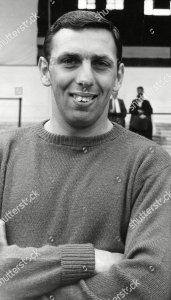bob-widdowson-sheffield-united-f-c-footballer-box-633-1008101543-a-jpg-shutterstock-editorial-...jpg