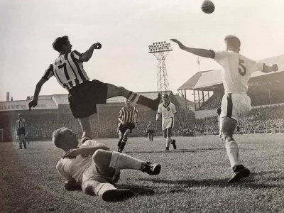 Blades v Liverpool Sept 1959.jpg