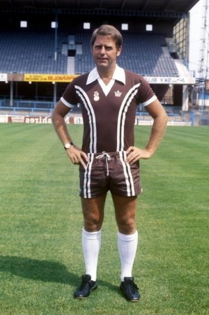 brown-kit.jpg