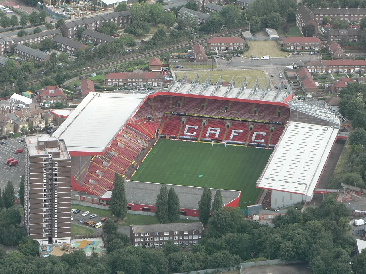 Charlton_Athletic_football_ground.webp