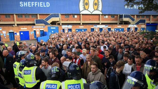 _105899920_united_fans.jpg