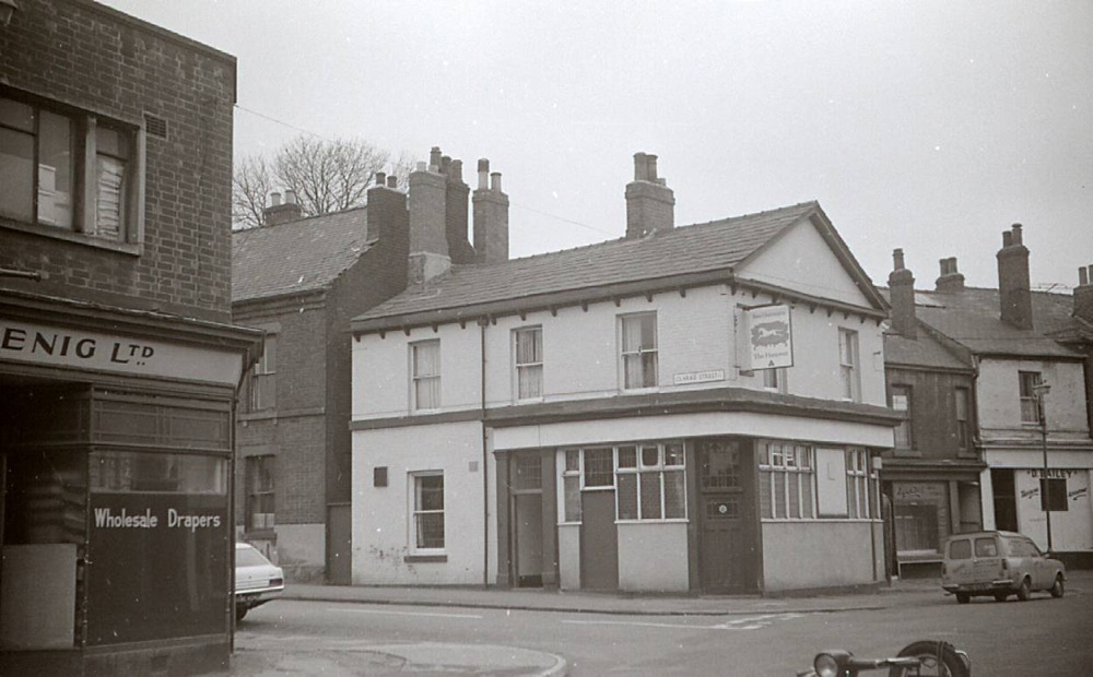 OB_PH0071_EM_hanoverpub_1970s.jpg