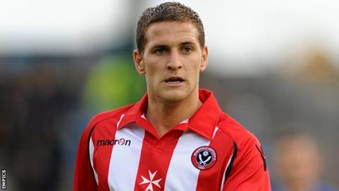 _85153347_billy_sharp-2.jpg