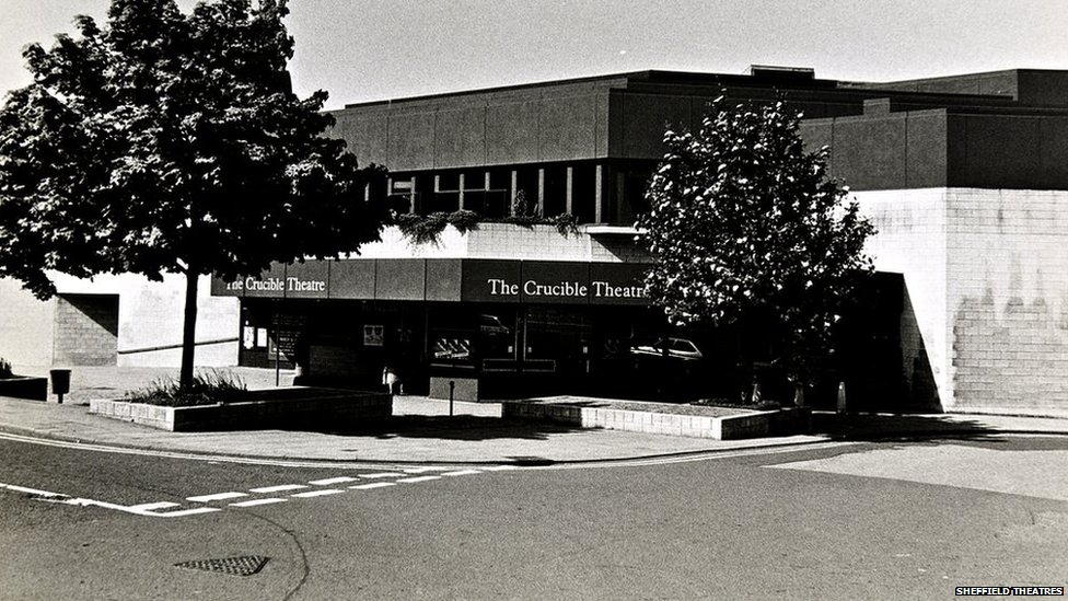 _56478185_old_crucible.jpg