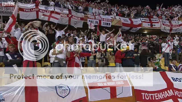 GerrardGoalSWFCFlag.png