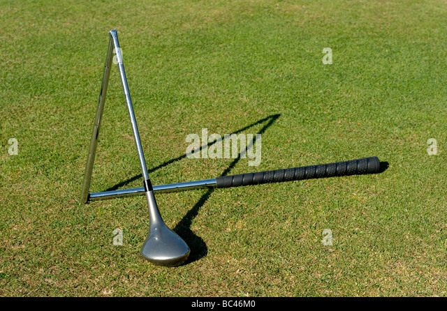 broken-golf-club-bc46m0.jpg