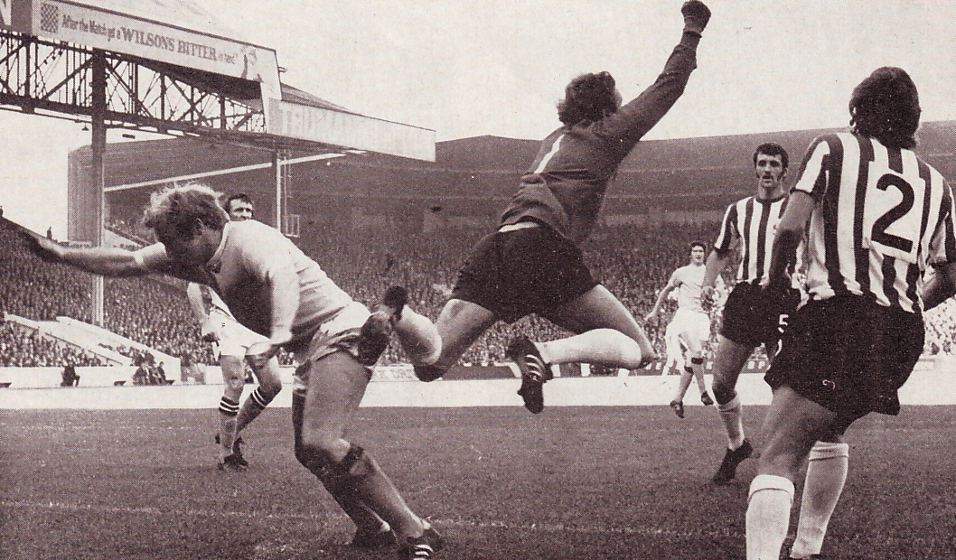 sheff-utd-home-1971-72-action.jpg