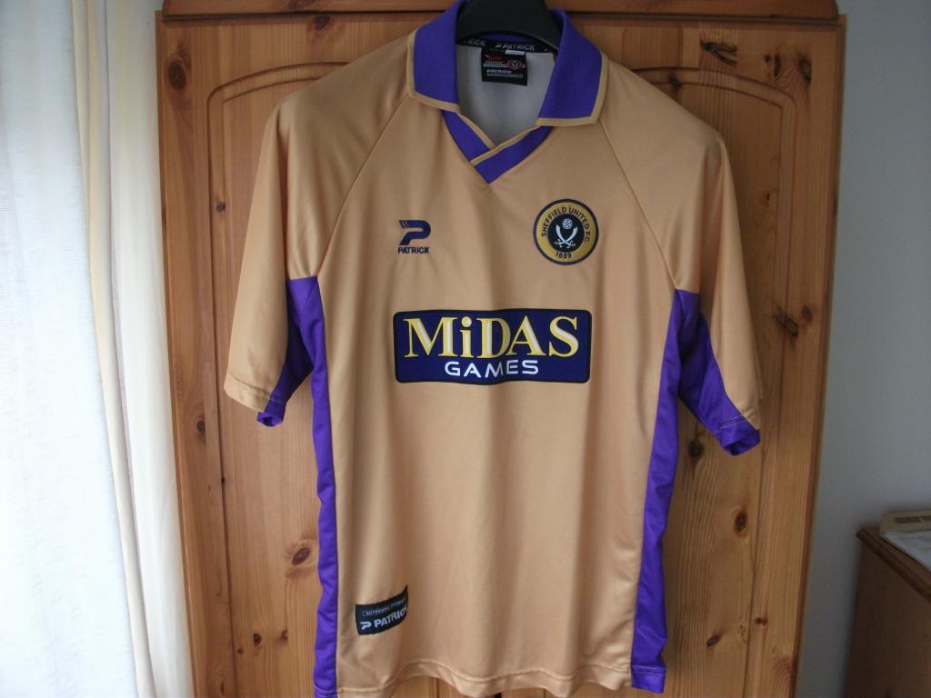 sheffield-united-away-football-shirt-2000-2002-s_24163_1.jpg