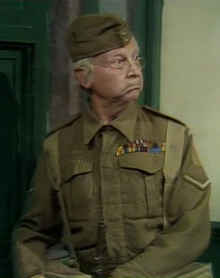 220px-Clive_Dunn-1973.png