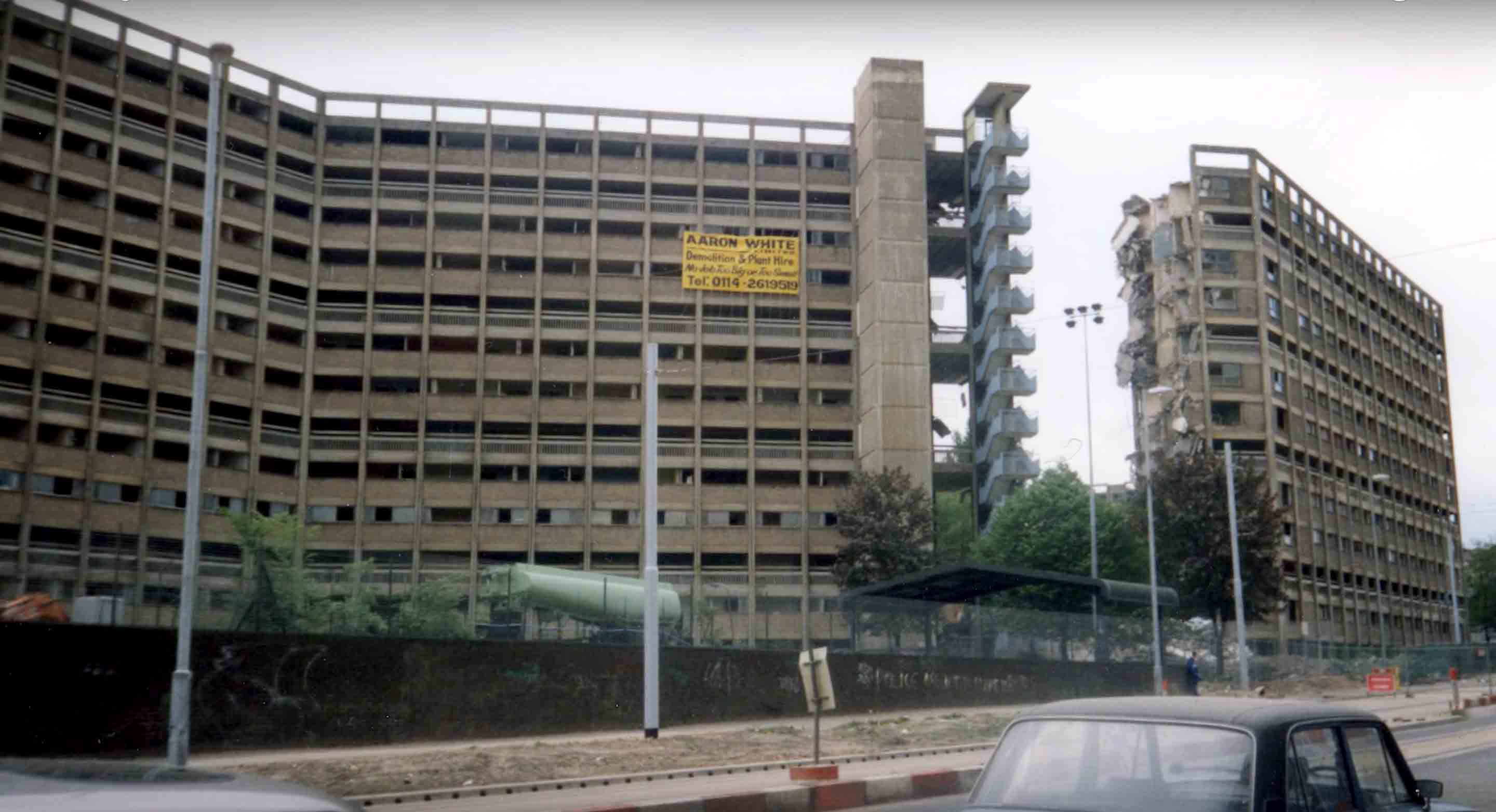 5835baf584e13_kelvinflatsdemolitionsheffield.jpg.9e08adecf962821f83a2f12d848bf31d.jpg